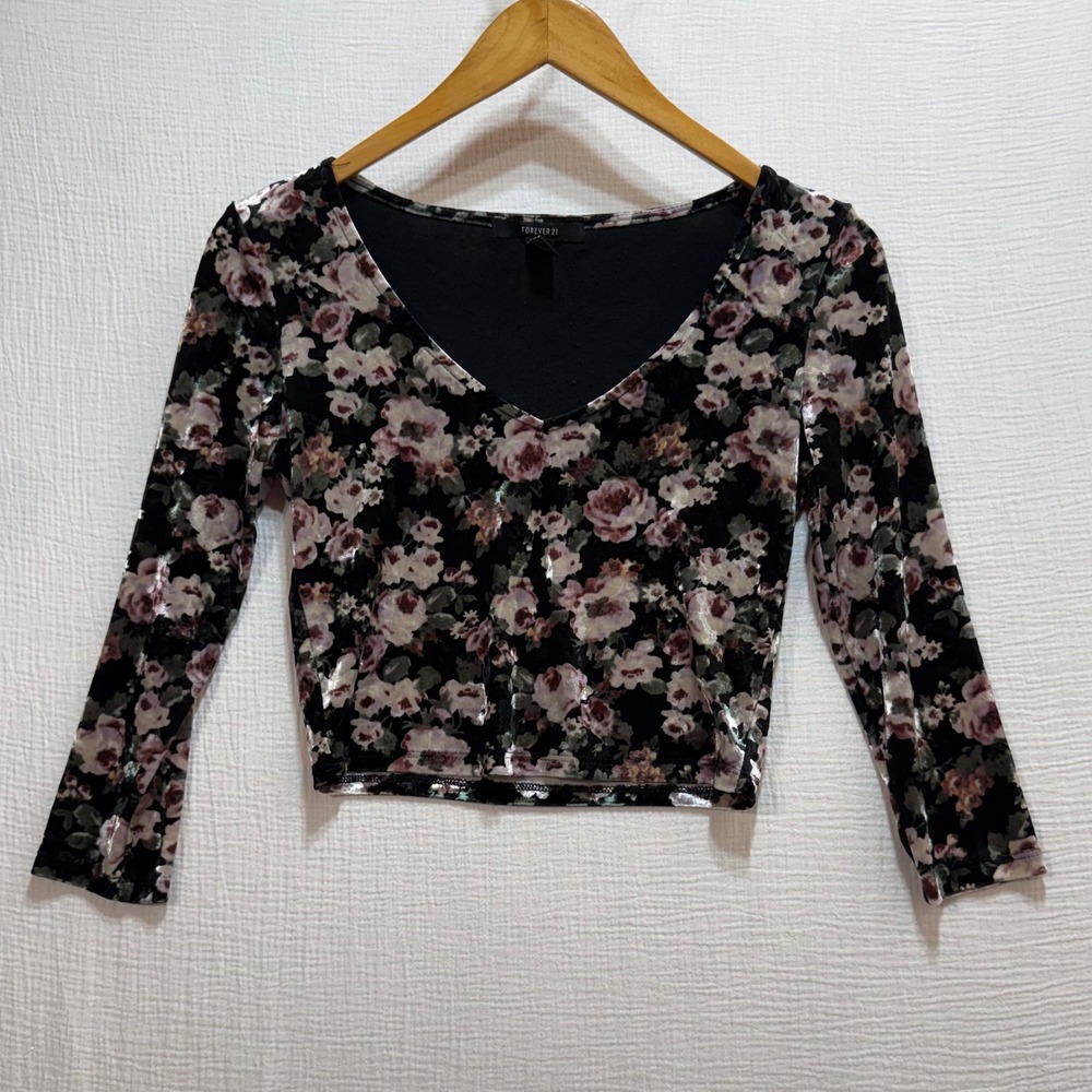 Forever 21 Floral Velvet‎ Crop Top Women S Black Pink V-Neck 3/4 Sleeve Y2K Goth